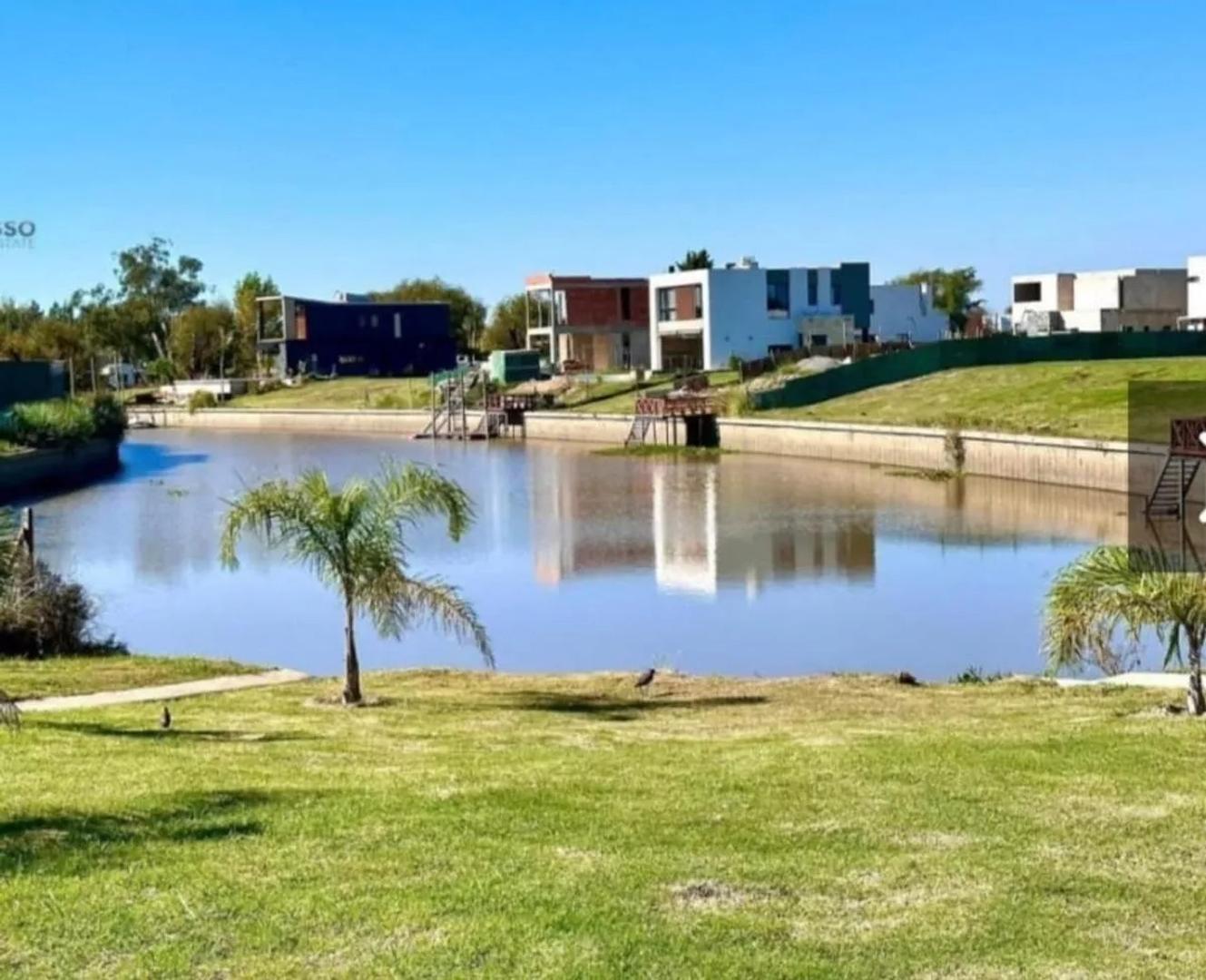 Terreno en Venta en Barrio Nautico Canal, USD 175.000