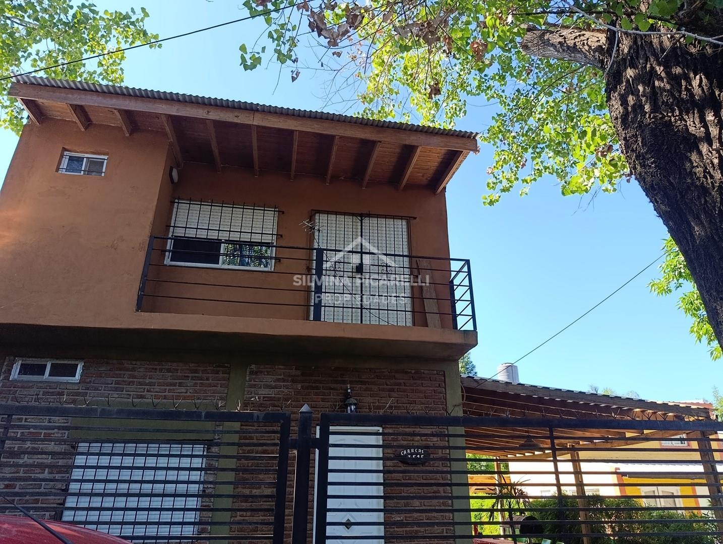VENTA CASA 5 AMBIENTES en Barrio "EL Rincón" Tortuguitas- calle Caracas 3500
