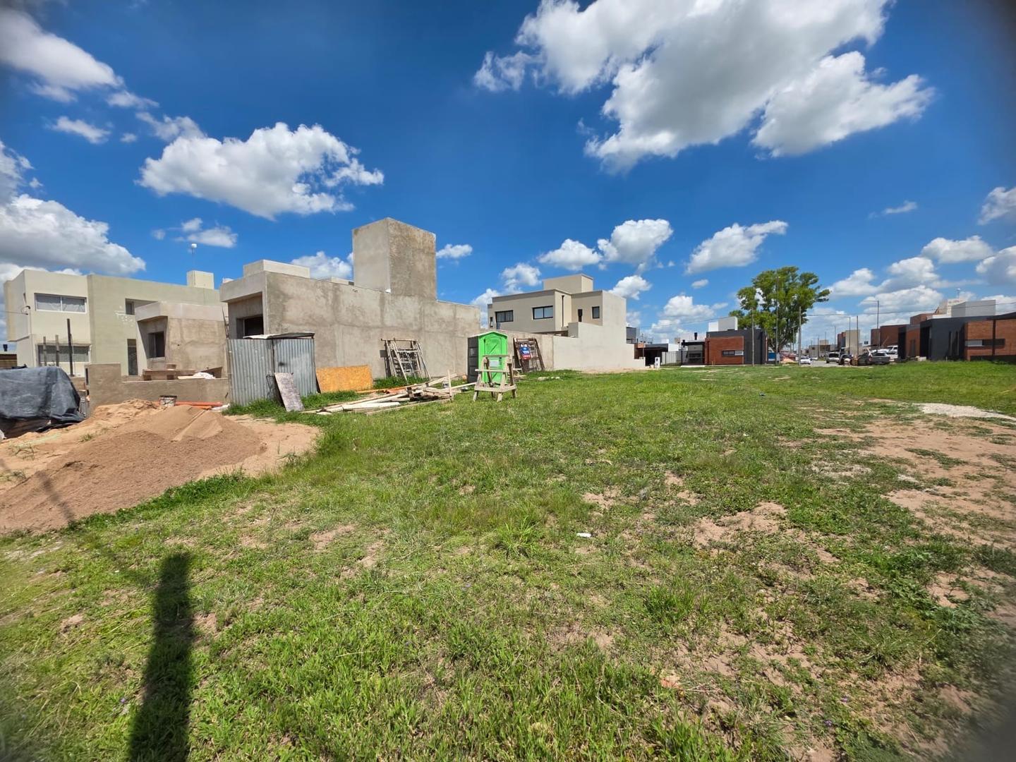 Terreno en Venta en Barrio Rincones de Manantiales, USD 57.000