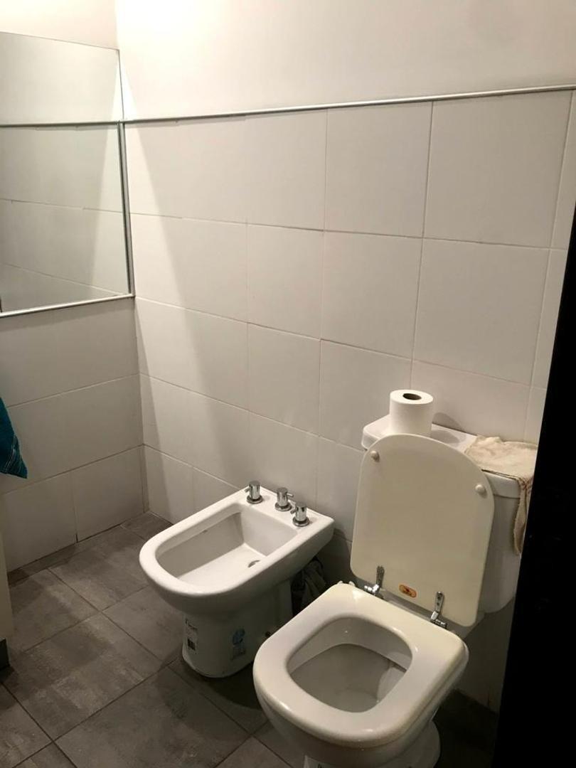 Oficina 3 ambientes con 2 baños