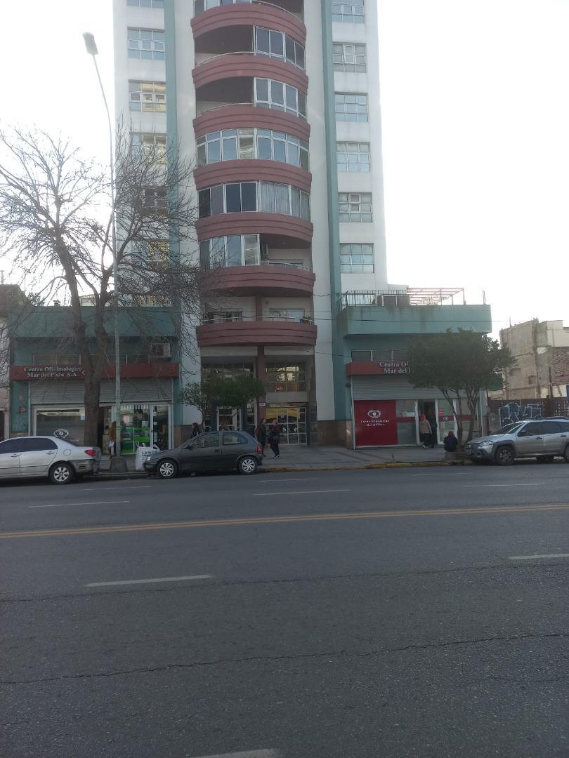 DTO. 3 AMB. EXTERNO. 100 M2 - COCHERA CUBIERTA - LA PERLA