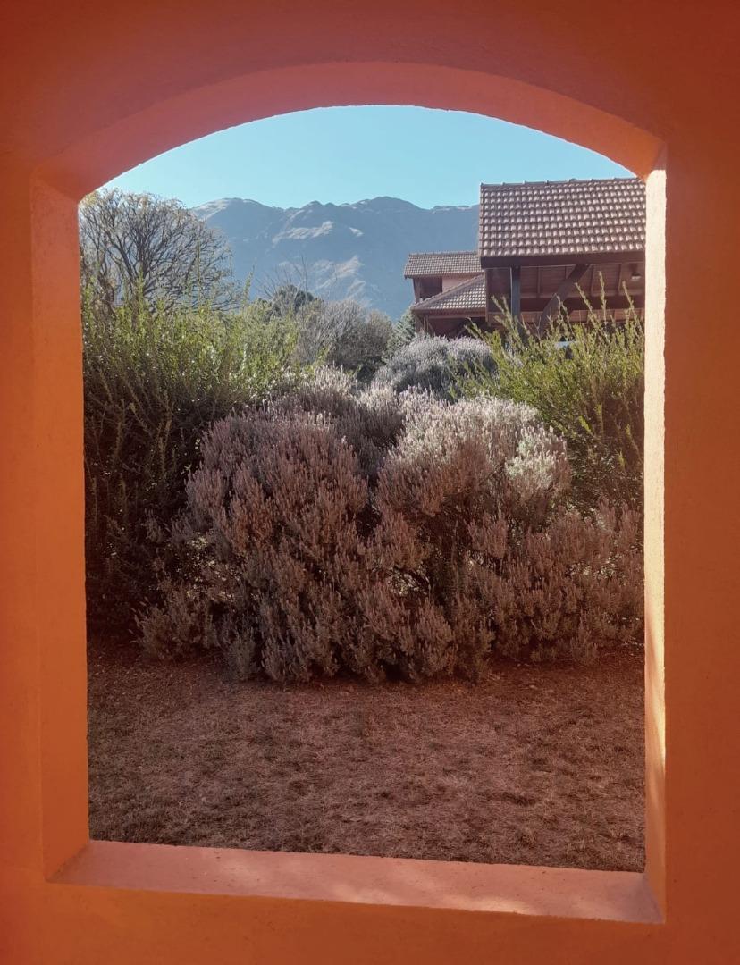 Casa en Alquiler Temporal con 2 cocheras
