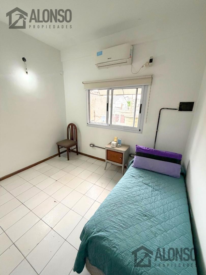 Ph 2 ambientes con terraza en venta en Lanus Oeste