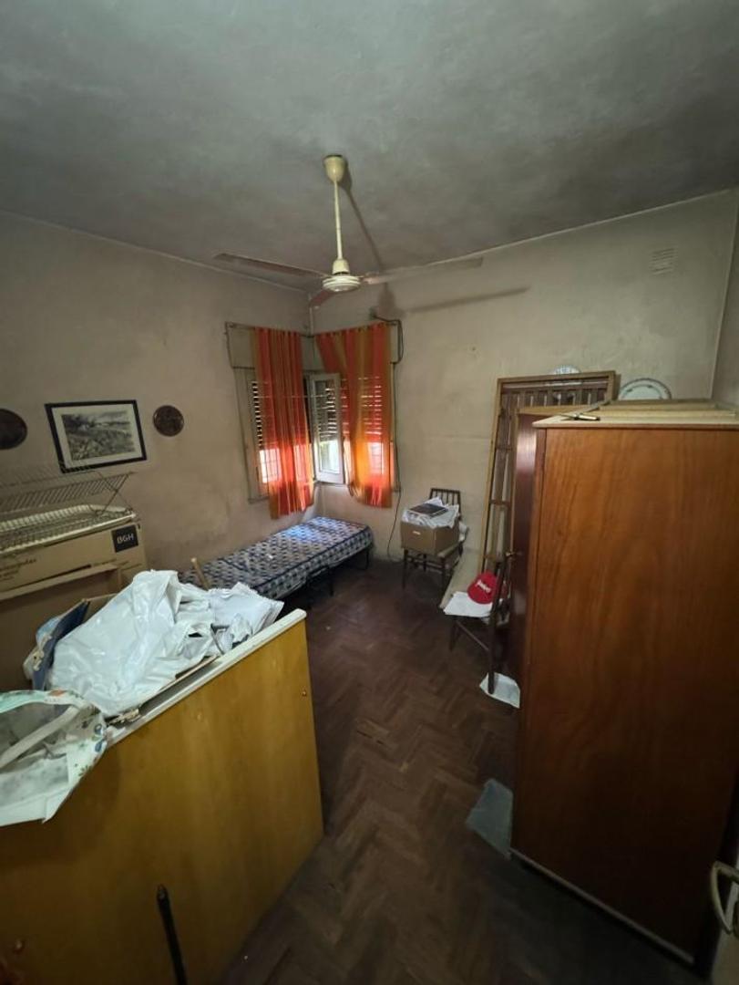 Casa 5 ambientes con 2 baños