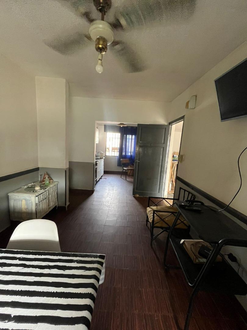 Casa en Venta con 4 cocheras