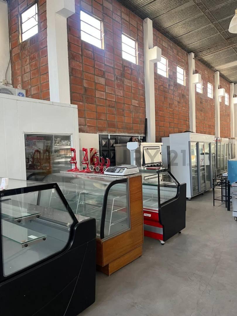 Galpon en Venta 8  mts Frente