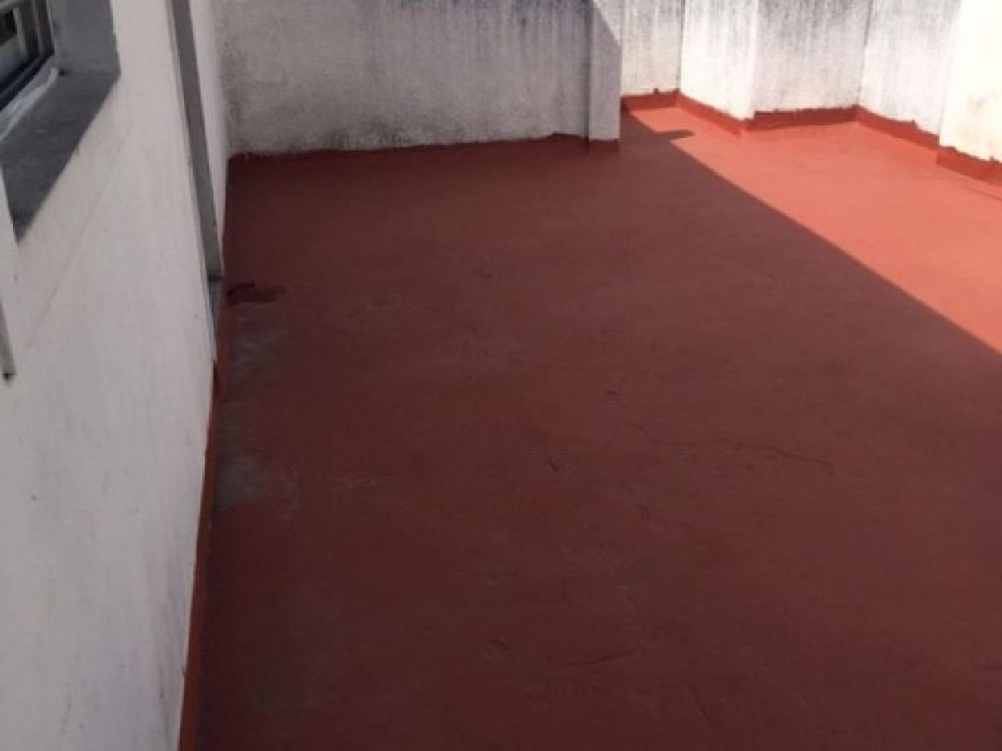 Depto Tipo Casa en Alquiler en Lanus Este, $ 400.000