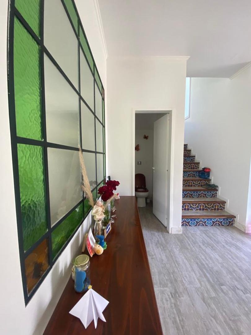 Casa 4 ambientes con 4 baños