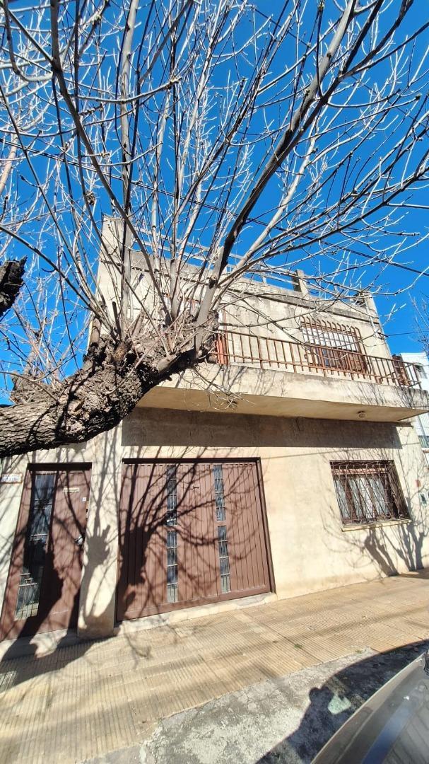 VENTA CASA PARA DOS FAMILIAS VILLA BOSCH