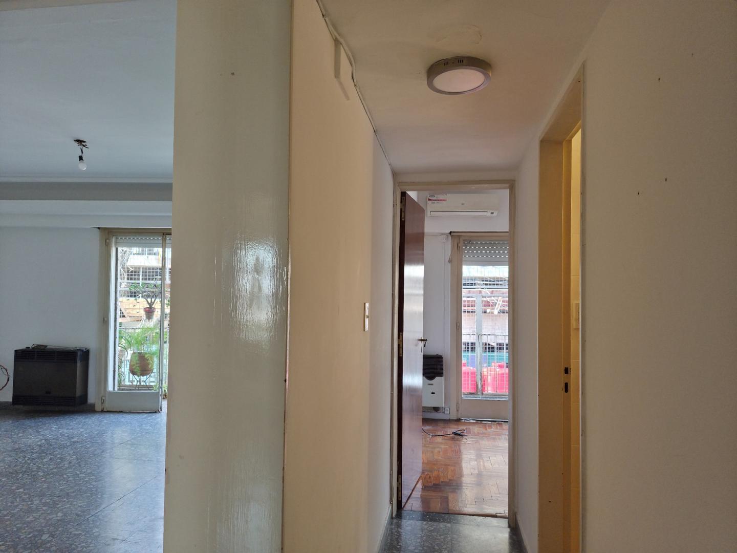 Depto Tipo Casa 4 ambientes con 2 baños