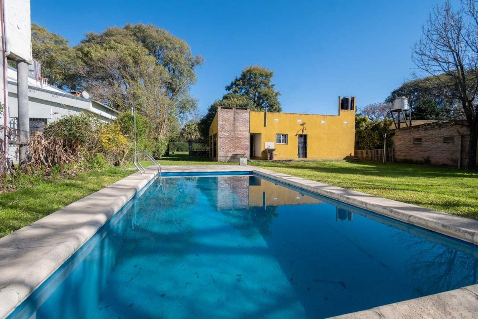 Av. de las Banderas 1800