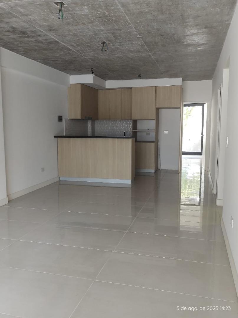 Departamento en Venta en Vicente Lopez Vias / Rio, USD 226.000