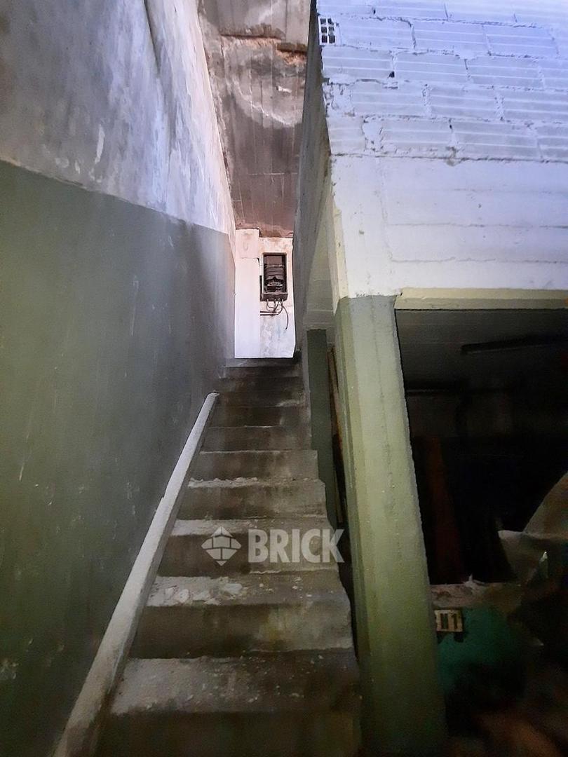 HIPOLITO BOUCHARD al 3200