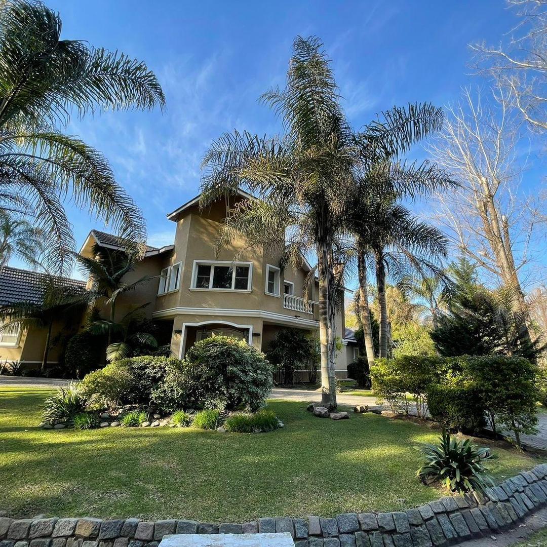 Club De Campo La Tradicion, Francisco Alvarez