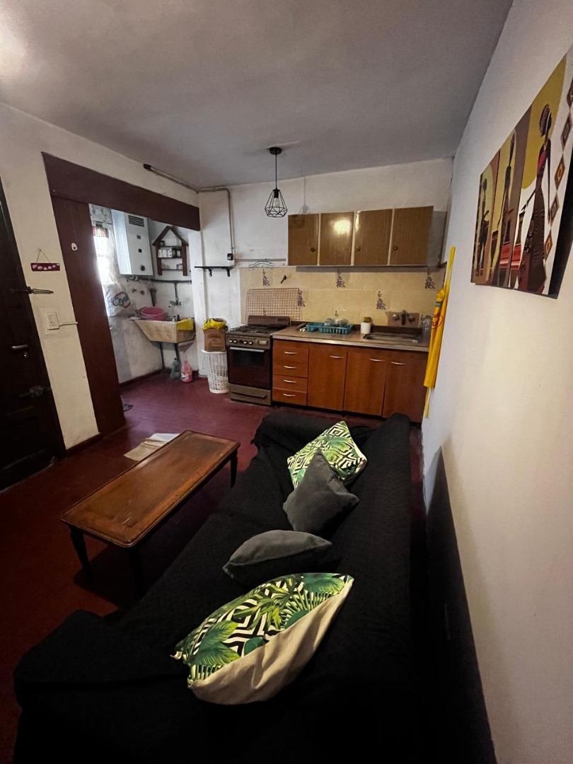 Depto Tipo Casa 2 ambientes con 1 baño