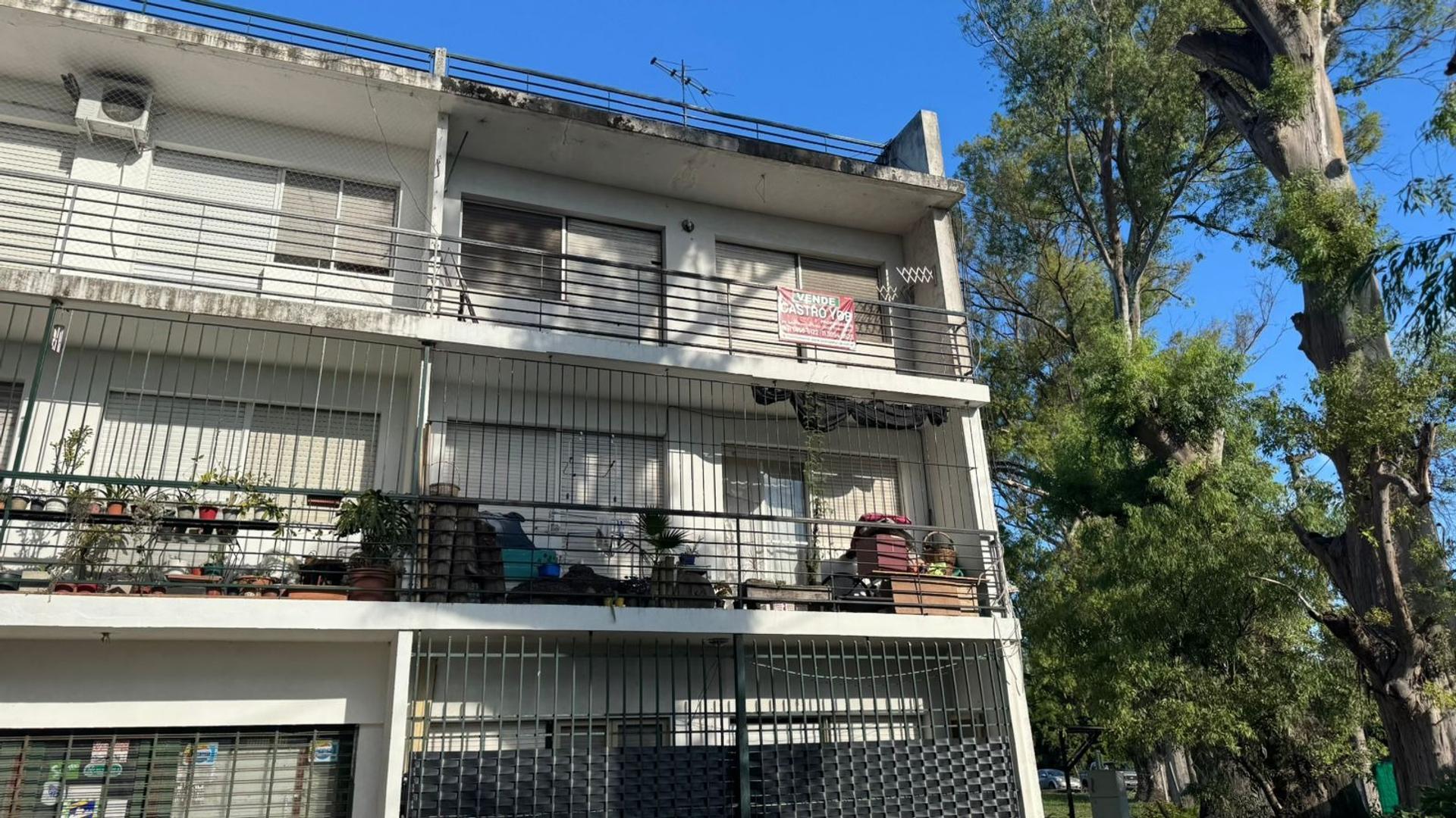 Depto sobre Av. San Martin - APTO A CRÉDITO