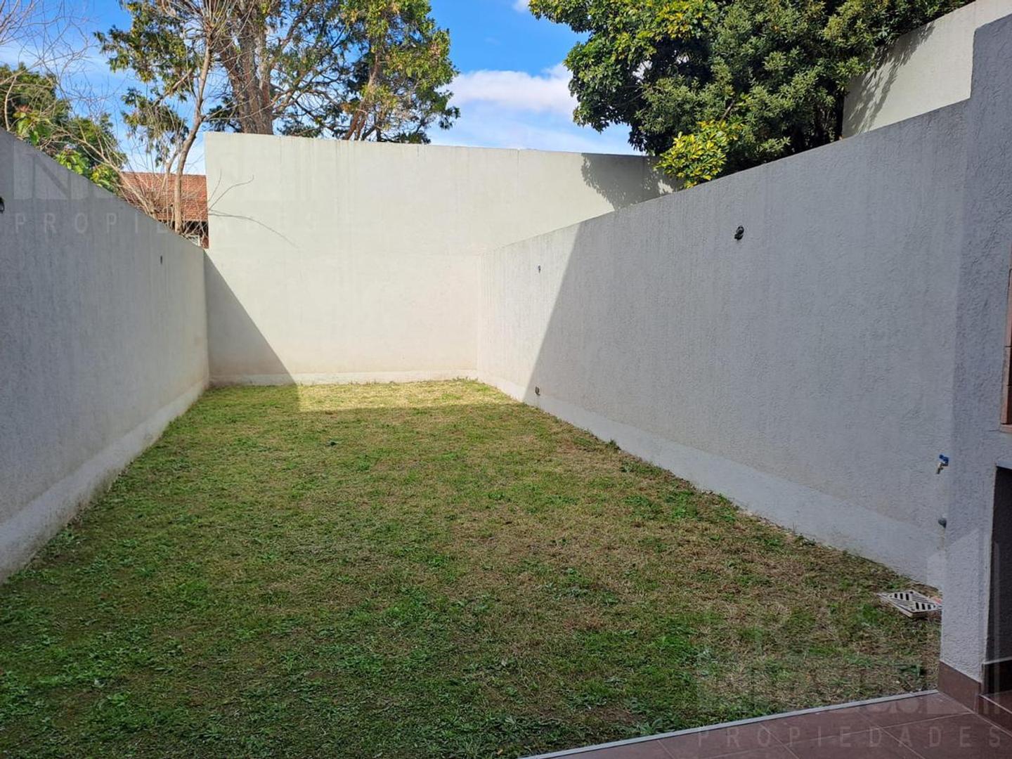 Depto Tipo Casa en Venta en Olivos, USD 247.000