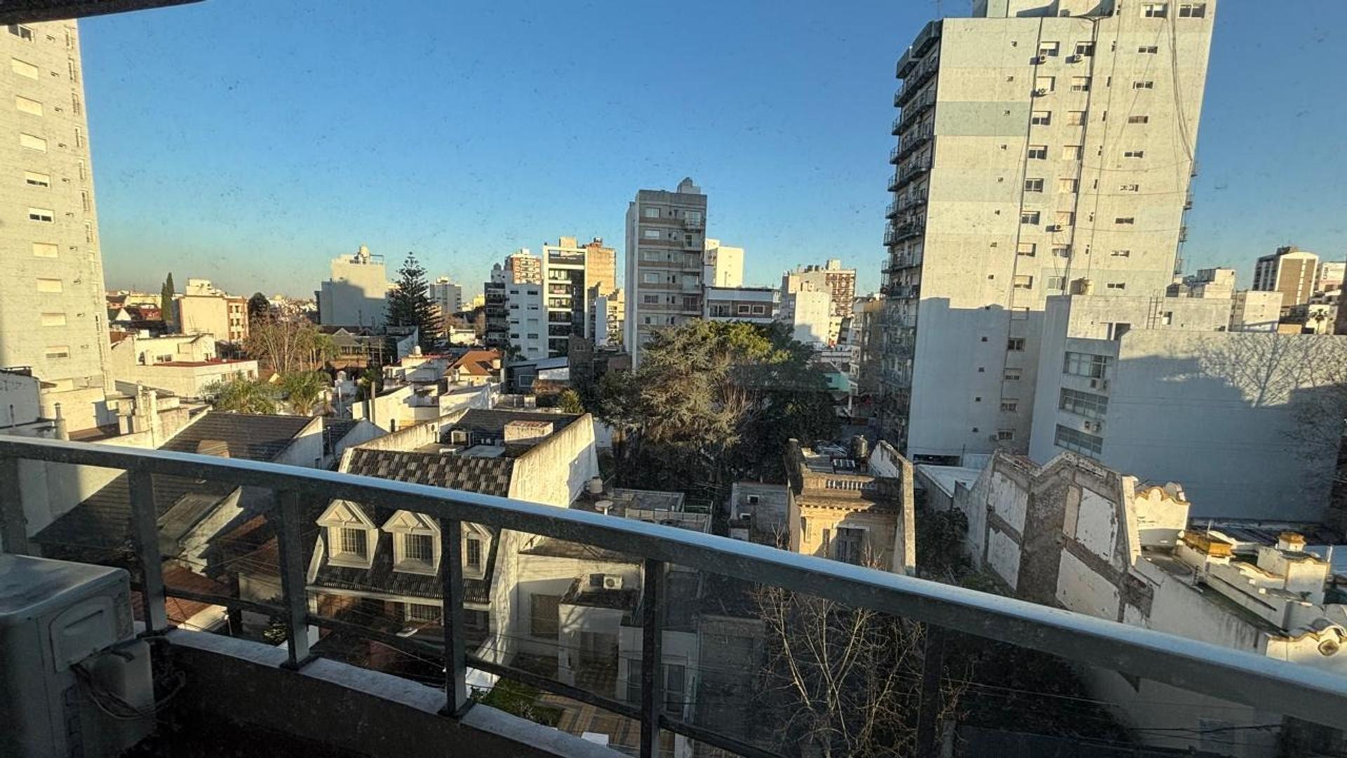 Departamento 4 ambientes con 3 baños