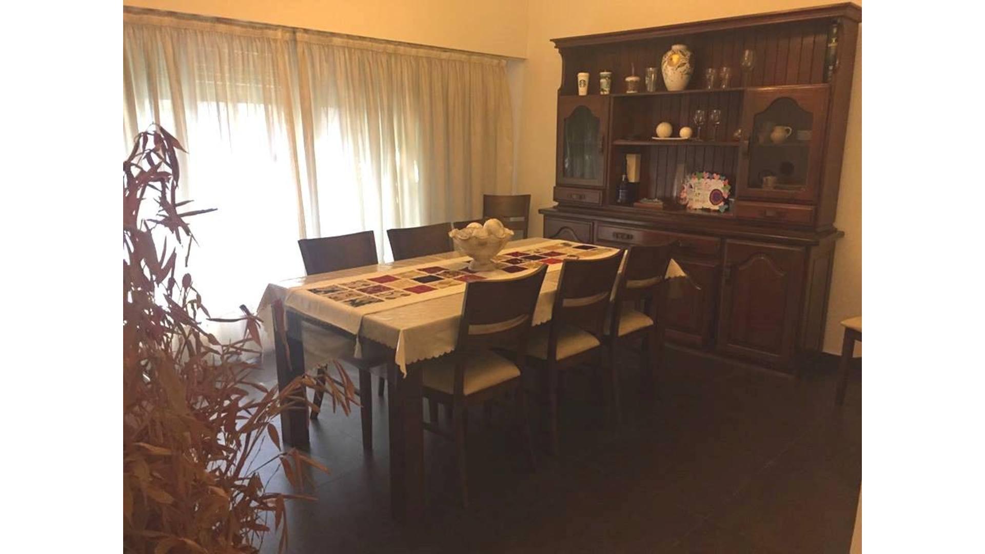 Aristobulo Del Valle 400