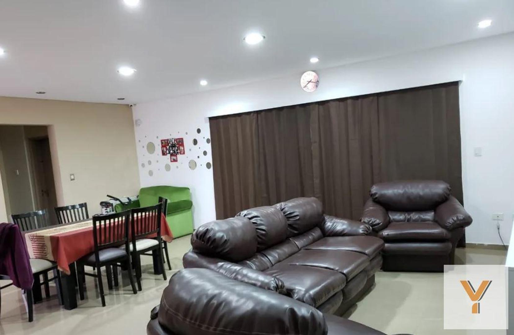 Casa venta  4 dormitorios 3 baños 1 cochera 600 mts 2 totales - Coronel Brandsen
