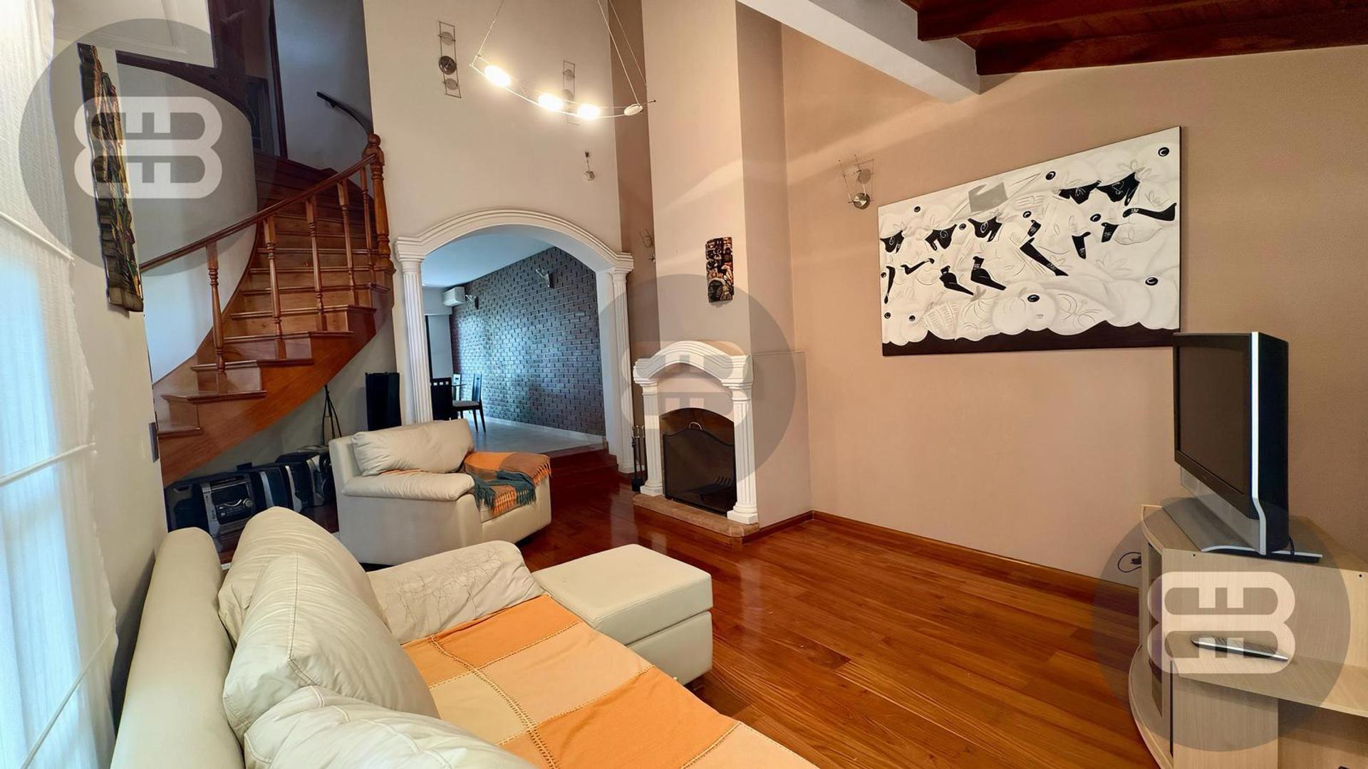 Casa 4 ambientes con 4 baños