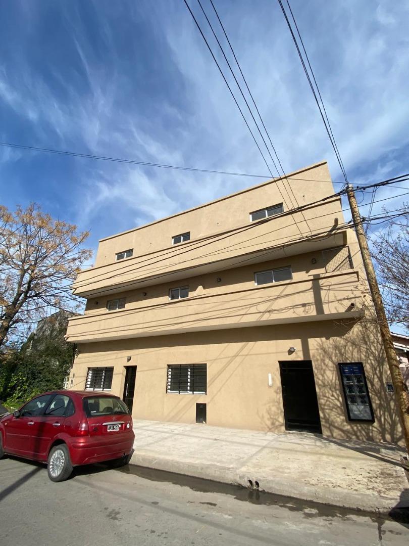 Sucre 2177 , Piso PB