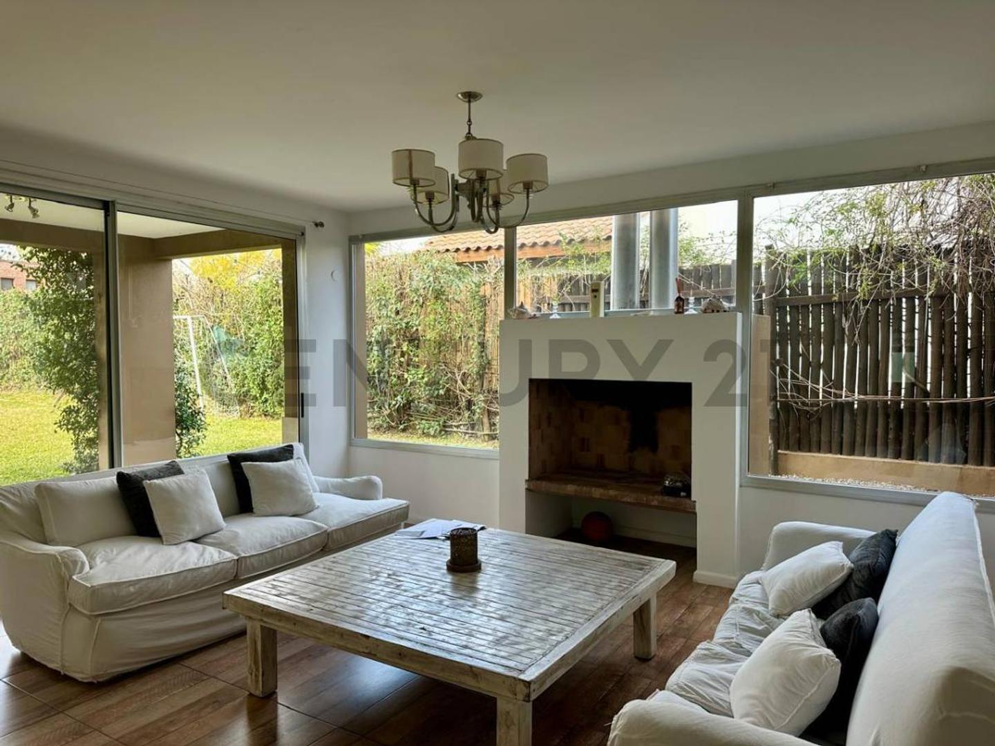 Casa en Venta en Talar Del Lago, USD 550.000