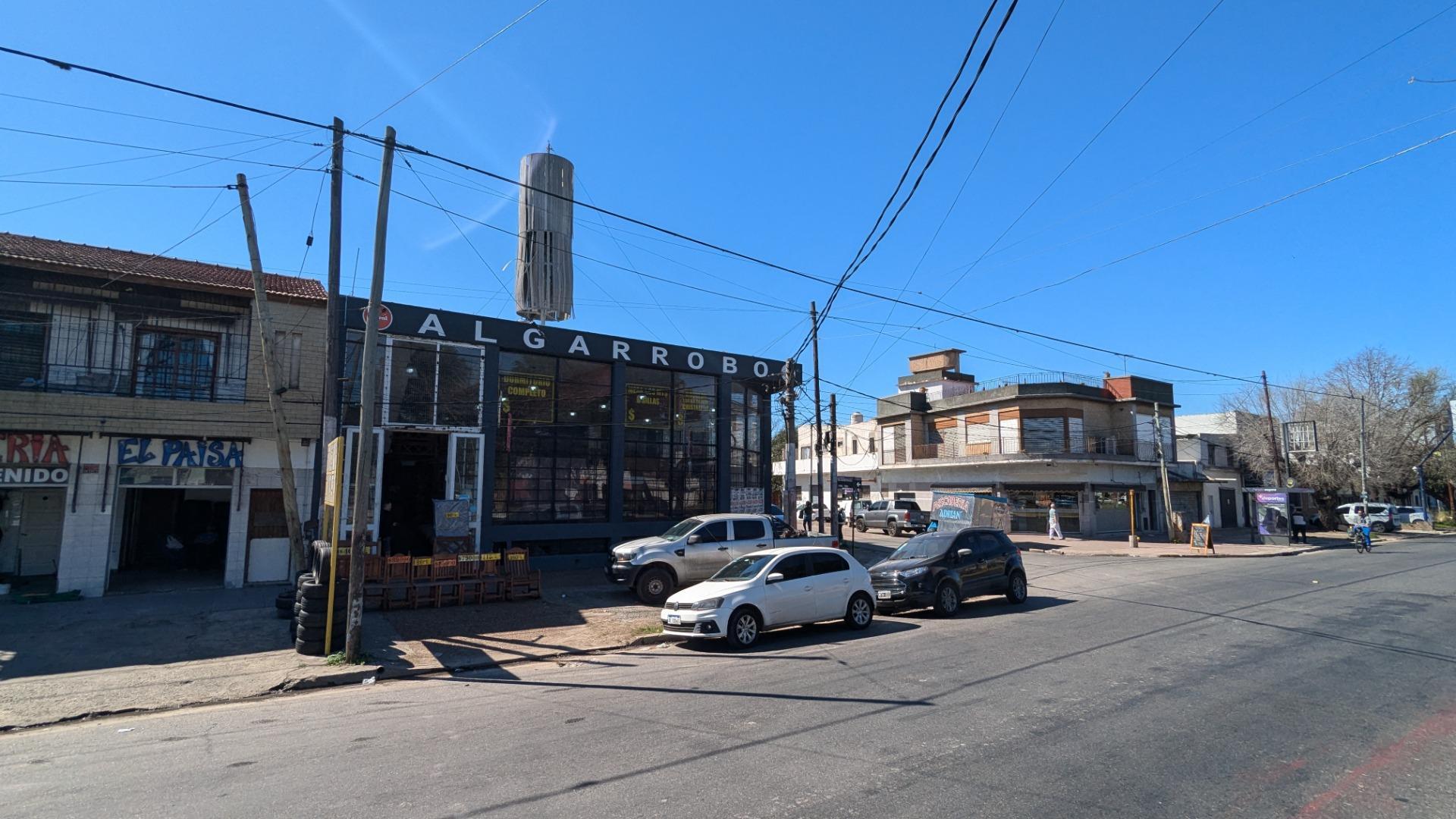 Local en Venta 30 años