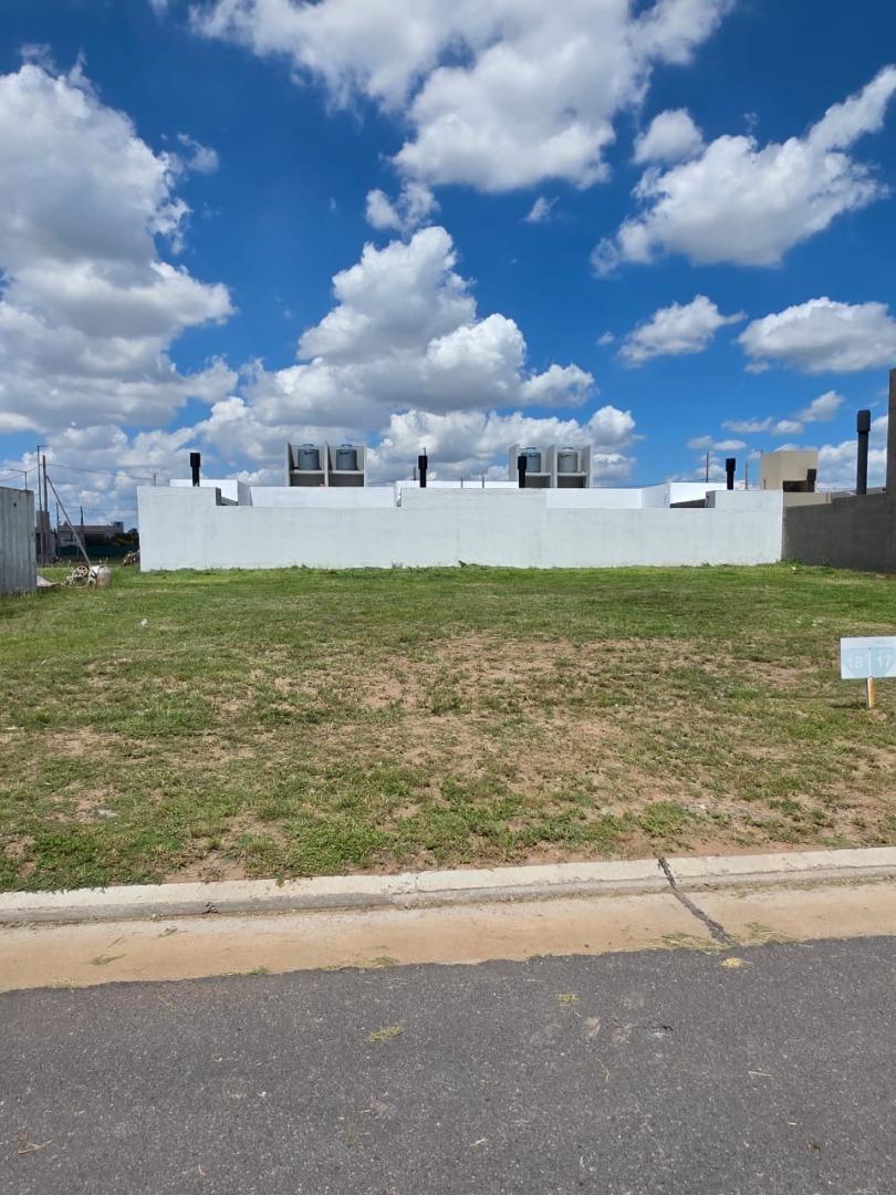 VENTA LOTE APTO DUPLEX RINCONES MANANTIALES APTO DUPLEX