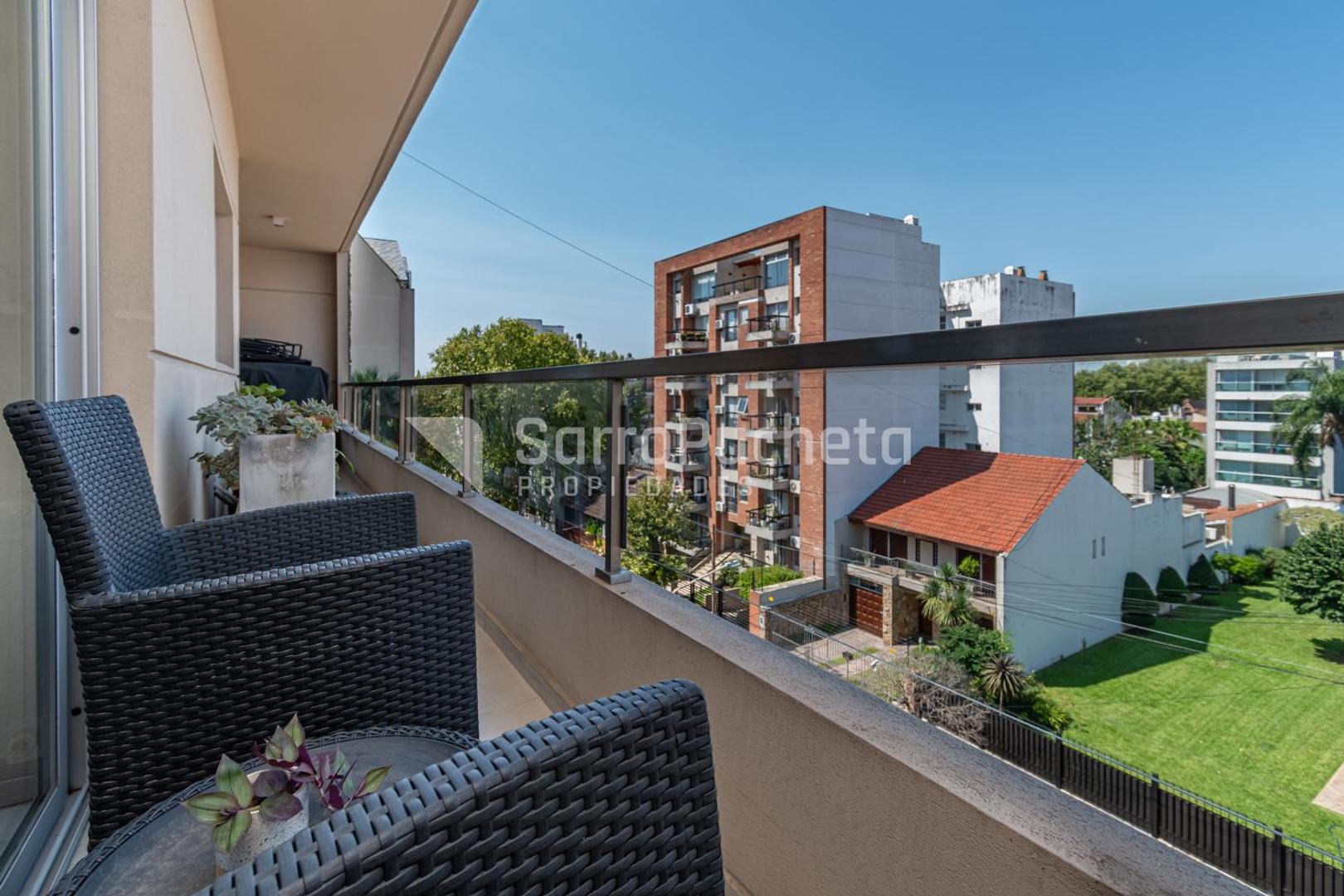 Chacabuco al 200 Ramos Mejia