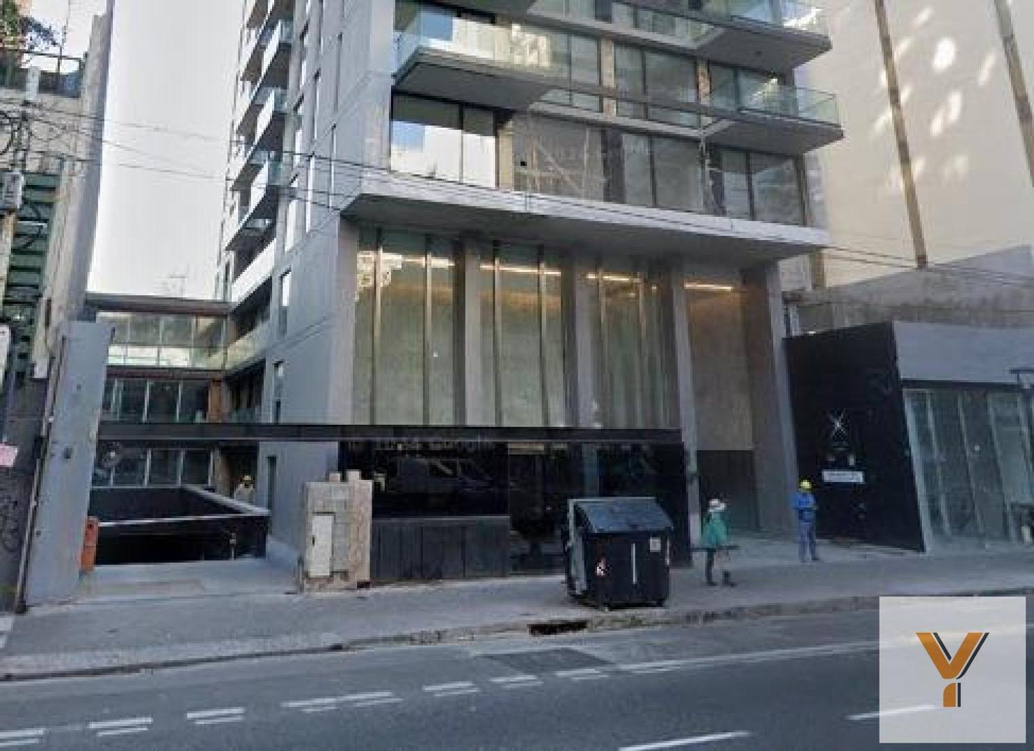 Avenida Corrientes e/ Bulnes y Jerónimo Salguero