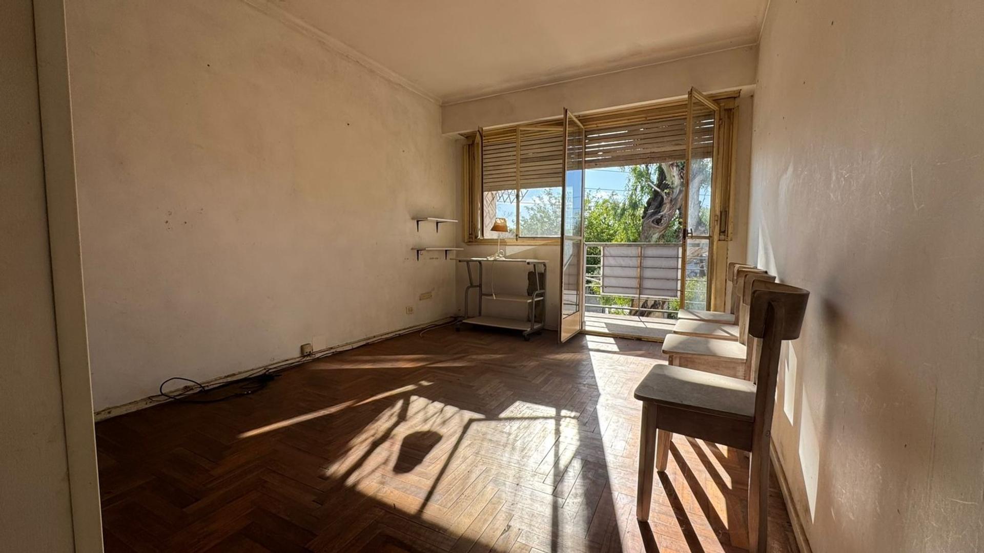 Avenida Del Libertador Gral San Martin 900