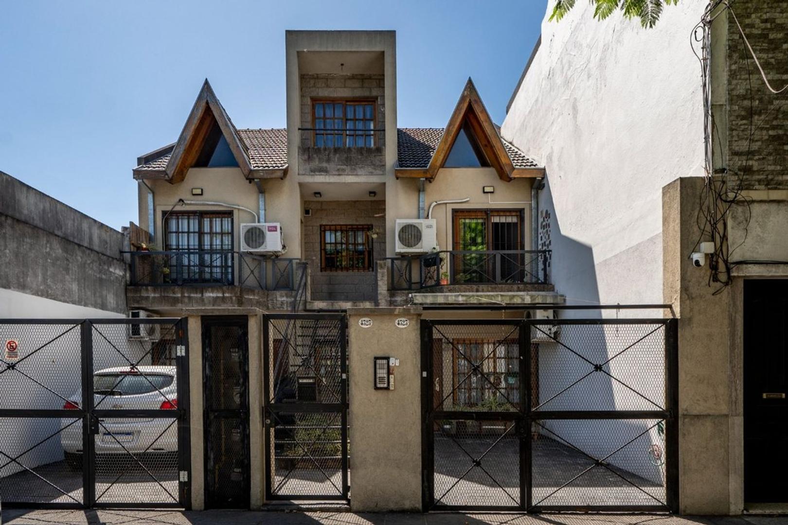 EN VENTA DUPLEX CON TERRAZA - MONTE CASTRO