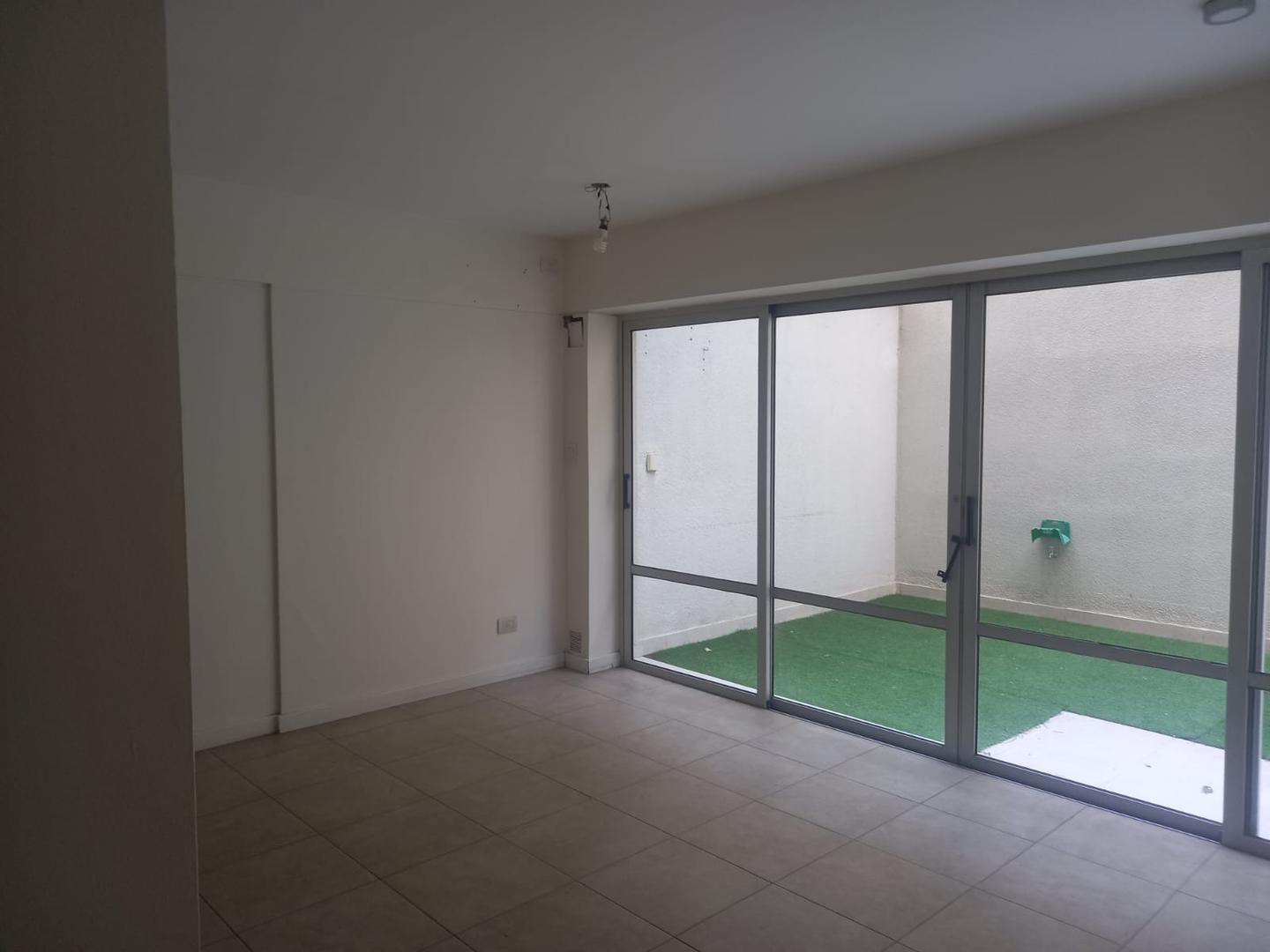 Departamento en Alquiler en Godoy Cruz, $ 700.000