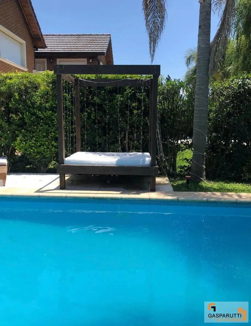 Casa 4 ambientes con 3 baños