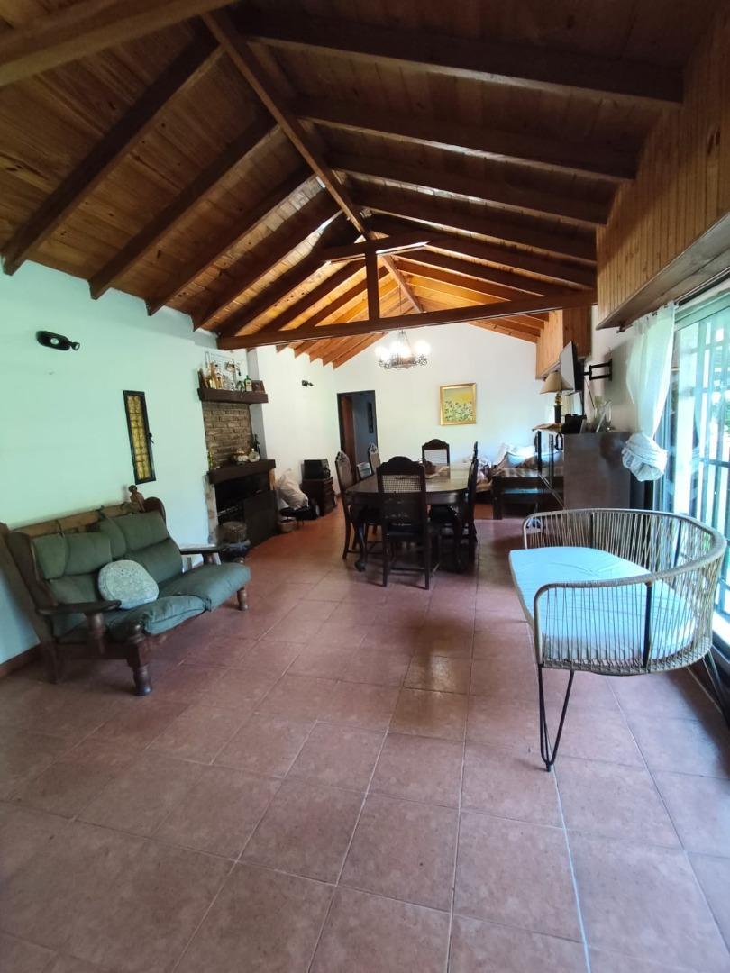 Casa en Venta con 1 cochera