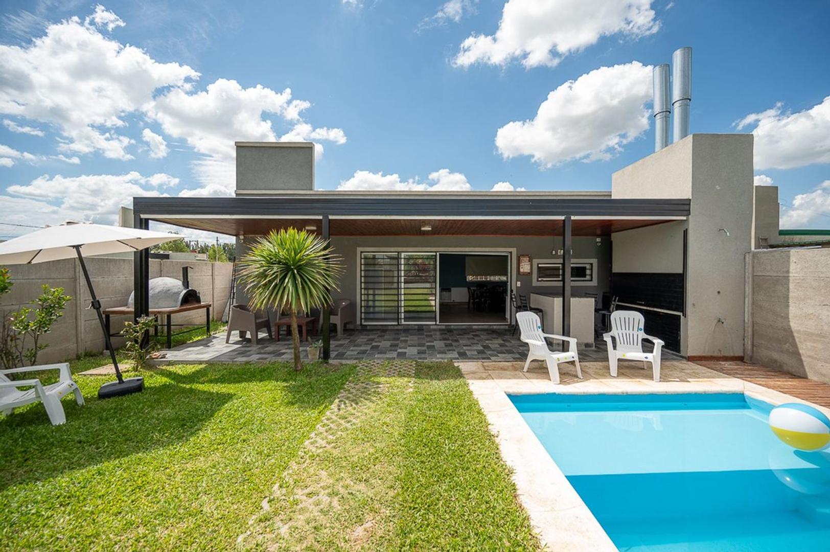 VENTA QUINCHO CON PILETA EN TIERRA DE SUEÑOS