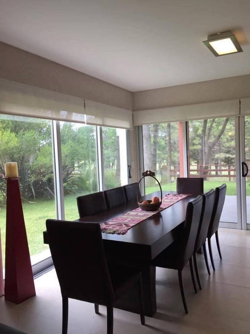 Casa en Venta de 5 dormitorios