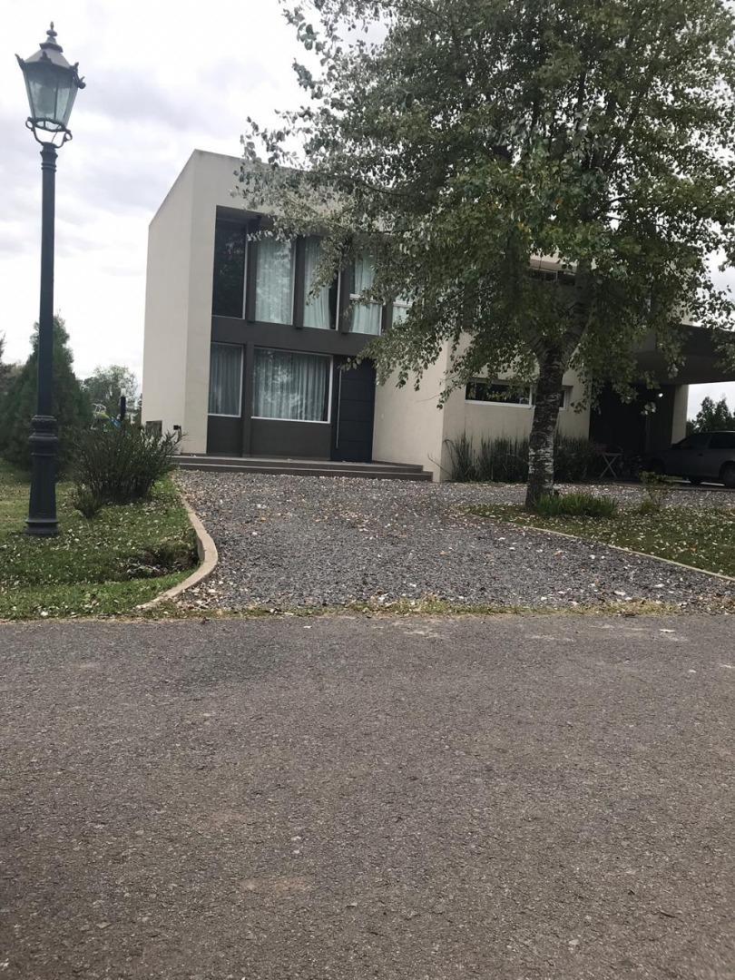 Las Cañuelas Club De Campo