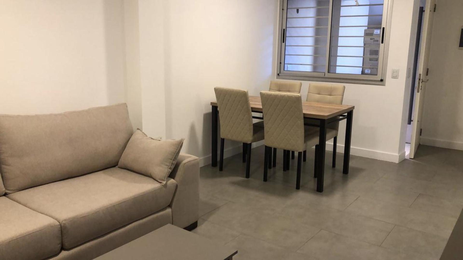 Gob Valentín Vergara Al 1800 , Piso PB