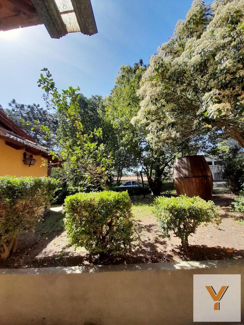 Casa 5 ambientes con 5 baños