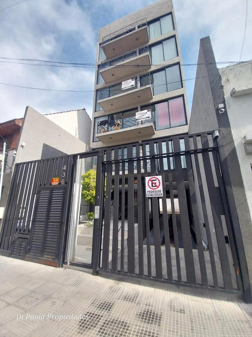 Oficina 2 ambientes con 1 baño