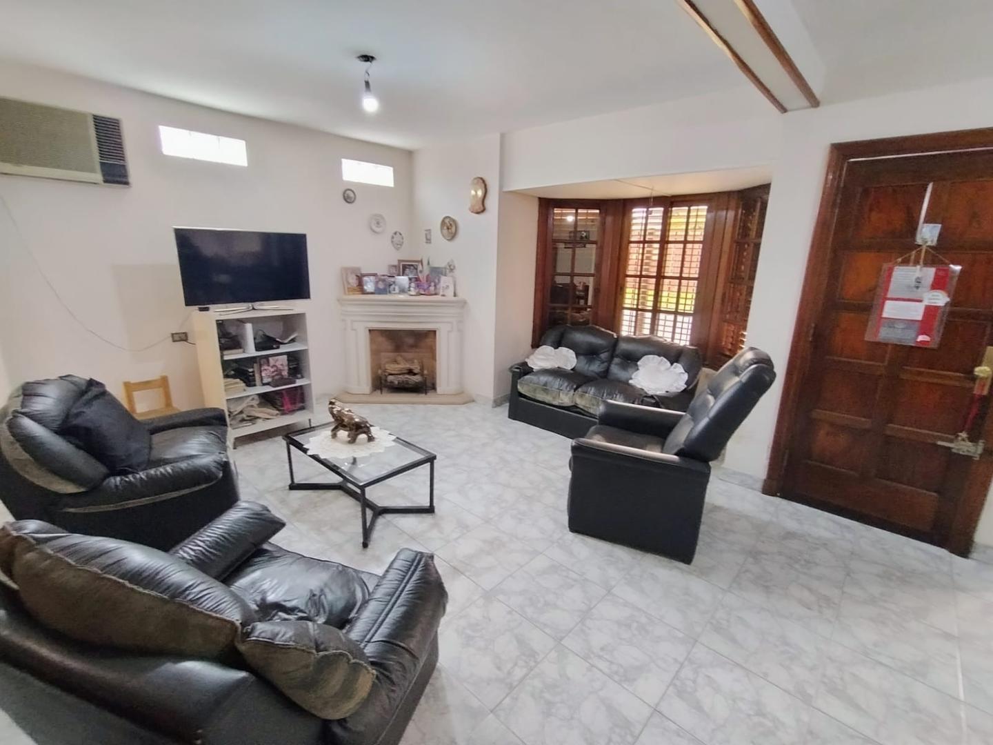 Alfredo Palacios 1700