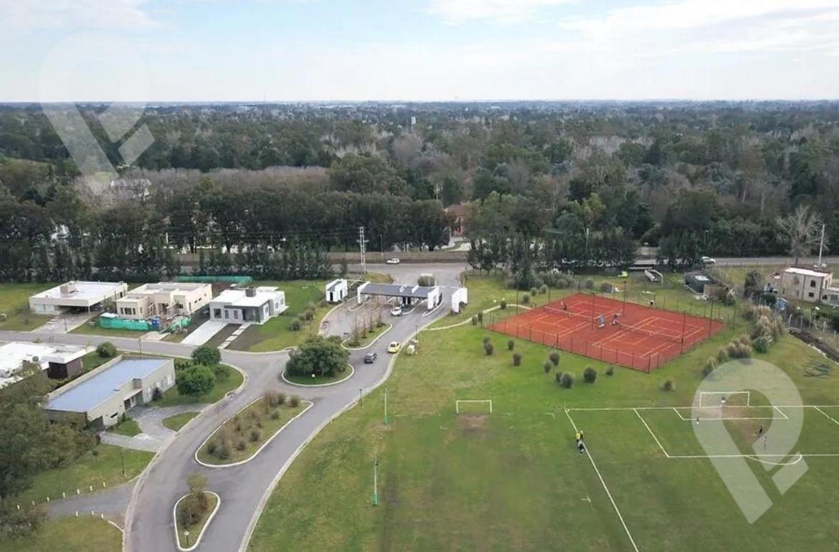 San Simon Barrio Privado, El Deslinde 1107