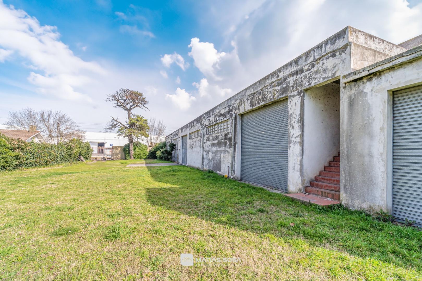 Galpon en Venta 100  mts Fondo