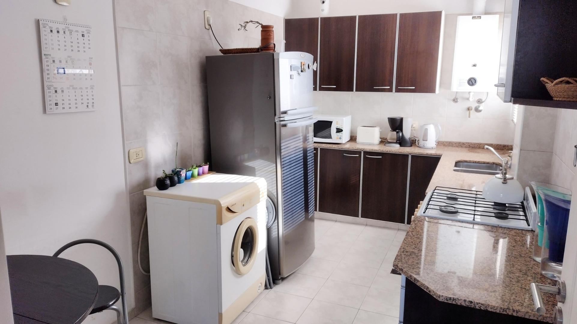 Departamento 3 ambientes con 2 baños