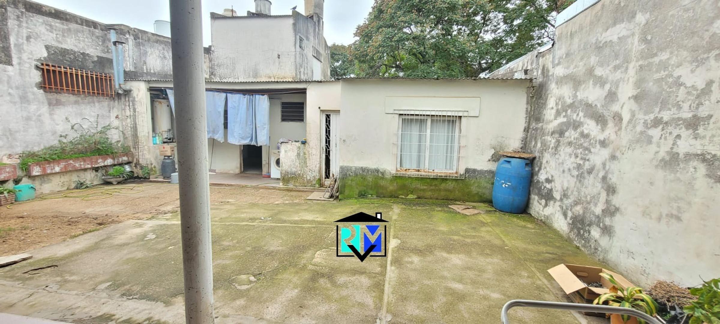 Propiedad multifuncional en zona comercial