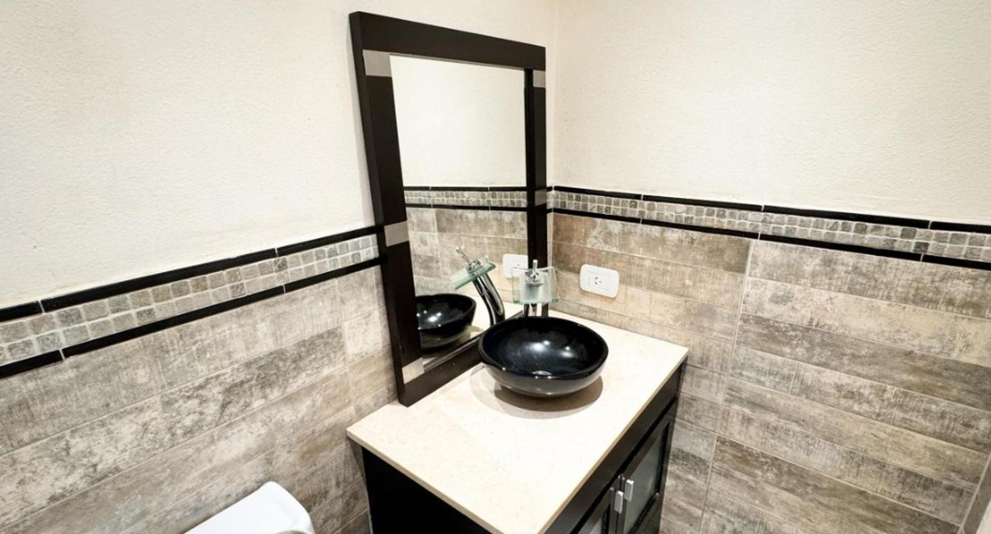 Moderna Casa  -150m² - 4 Ambientes en Villa Del Parque