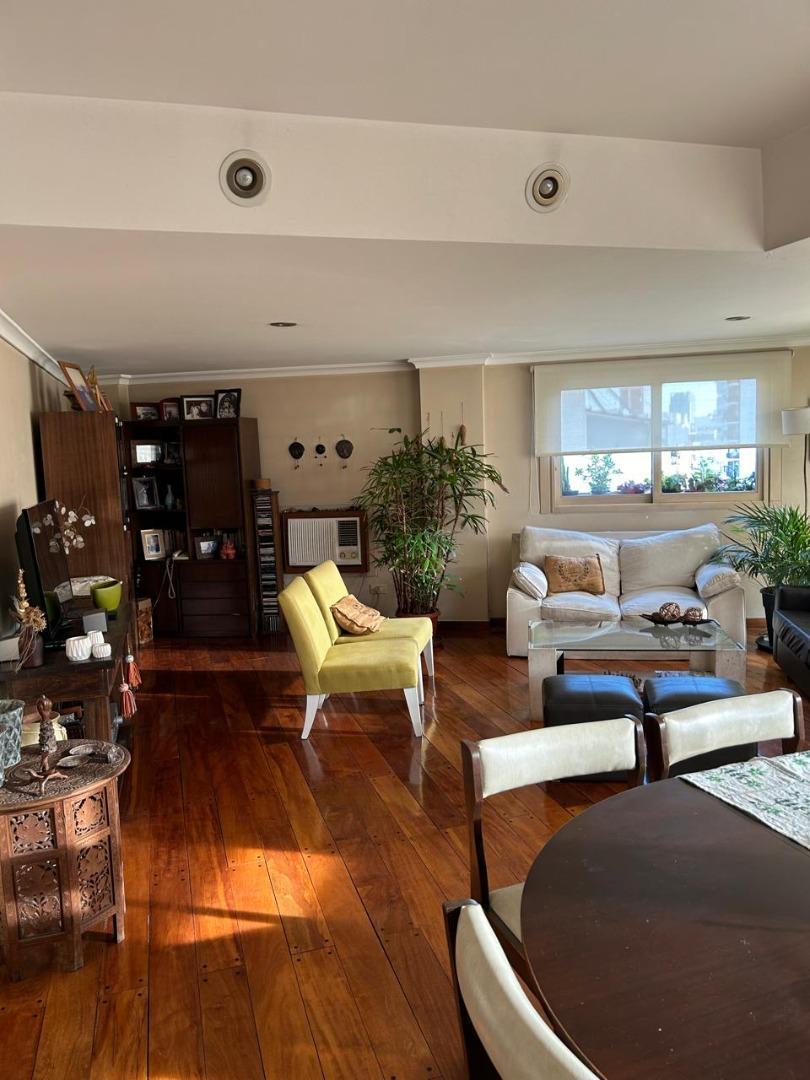 Departamento en Venta de 4 dormitorios