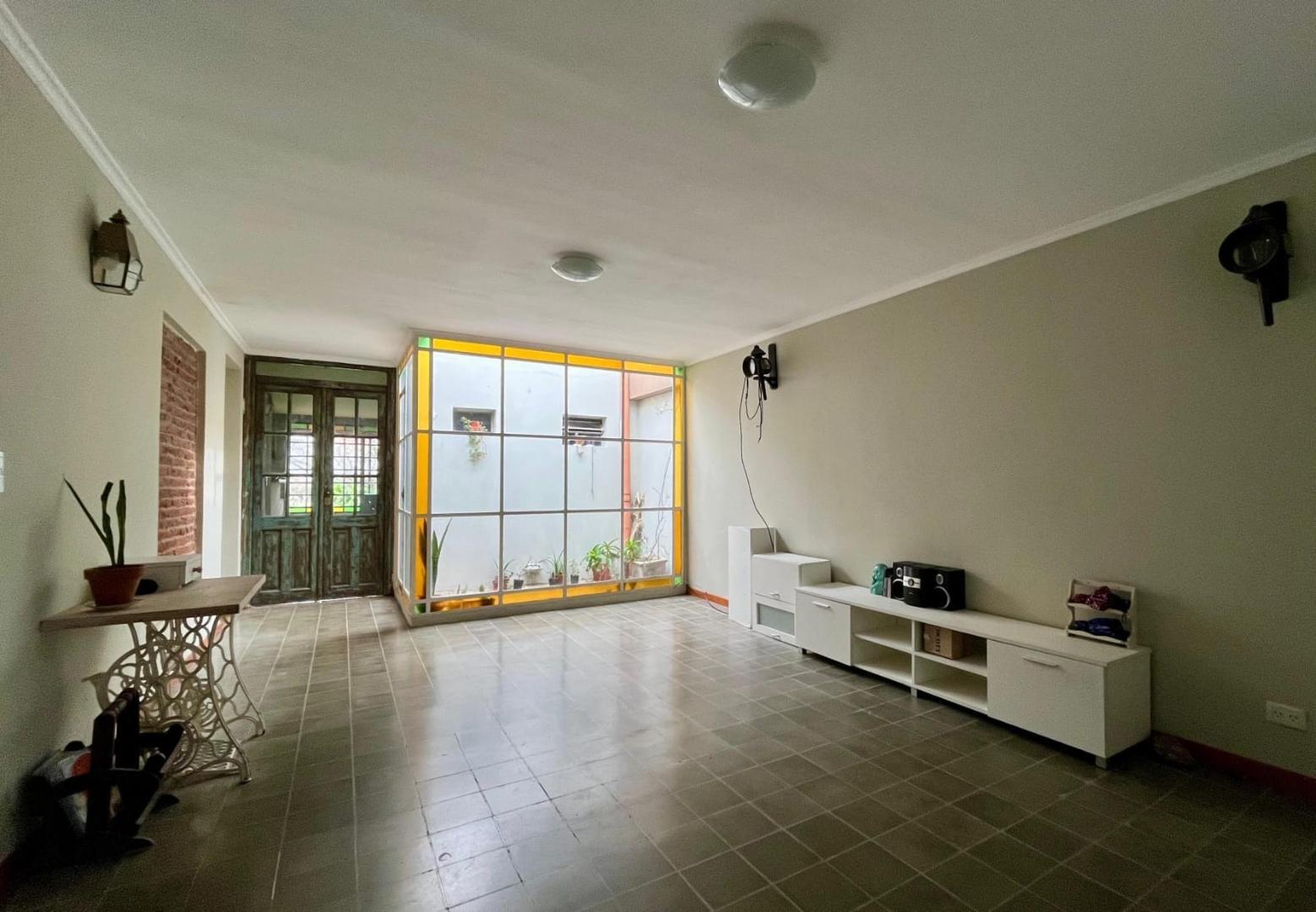 CASA  EN VENTA CAMPANA